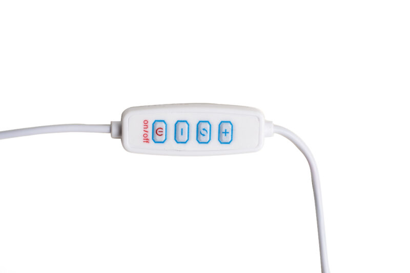 lampki led na lustro